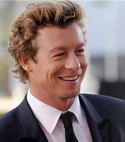 Actorul Simon Baker („The Mentalist”) debutează ca regizor