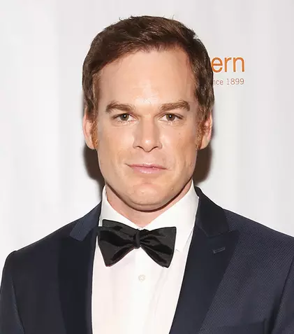 Dexter va juca într-un muzical semnat de David Bowie