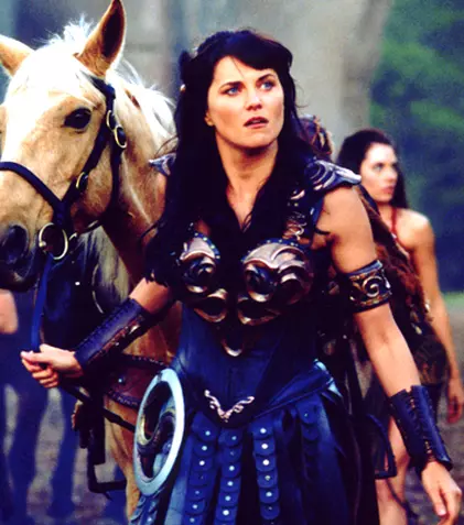 Lucy Lawless vrea s-o readucă pe Xena la tv