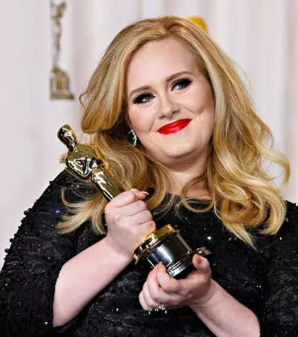 Adele îşi lansează al treilea album în noiembrie