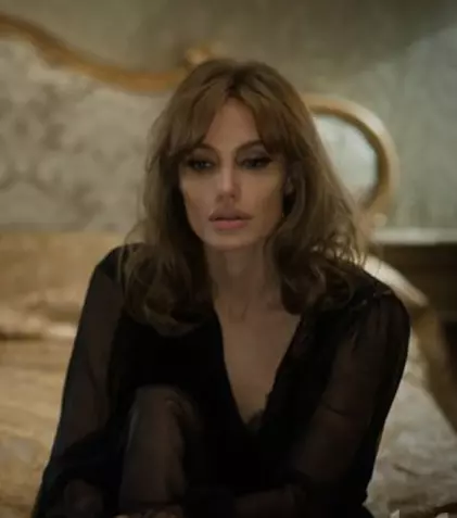 A apărut trailerul oficial al filmului „By the Sea“