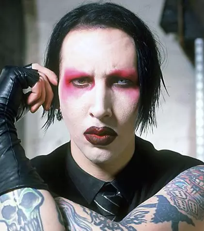 Marilyn Manson joacă un asasin în „Let Me Make You a Martyr”