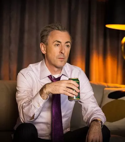 Alan Cumming are un nou serial de comedie