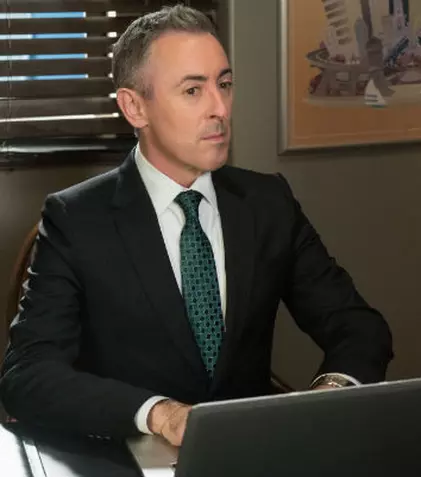 INTERVIU EXCLUSIV: Alan Cumming, totul despre plecarea din „Soţia perfectă”