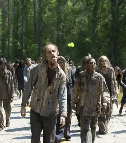 Pregătește și CBS un serial cu zombi