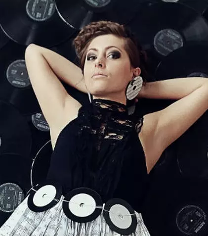 De la Helsinki la București: Elena Mîndru cântă jazz cu Big Band-ul Radio