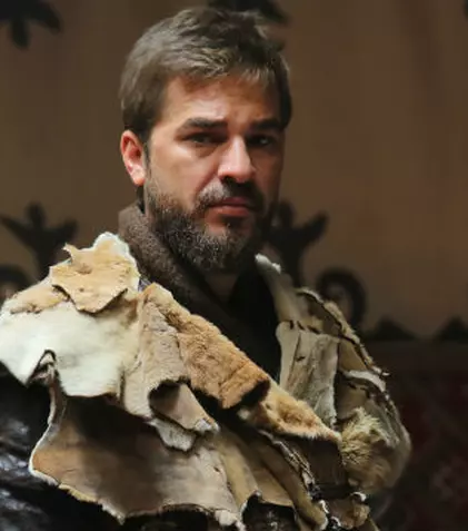 Engin Altan Düzyatan, din “Putere şi glorie”, a avut incidente la filmări