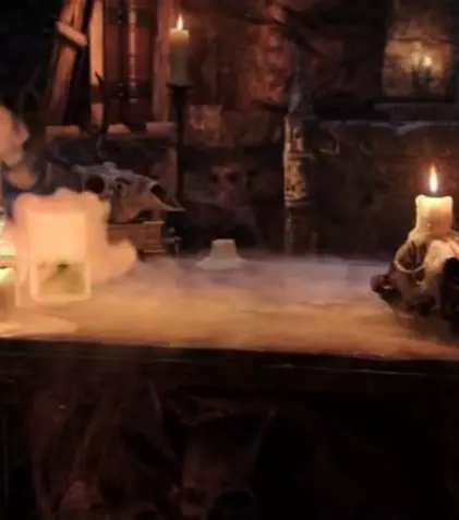 Shyamalan vrea să refacă serialul „Tales from the Crypt”