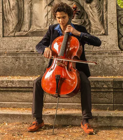 Laureați ai competițiilor muzicale internaționale invitați la Sala Radio