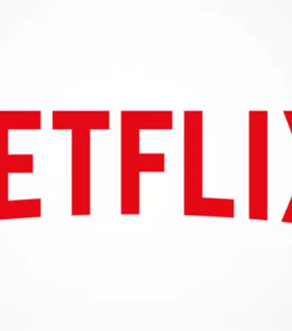 Netflix anunță un Casting Call la nivel global pentru rolul principal feminin din comedia „Tall Girl”