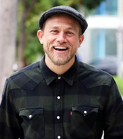 Charlie Hunnam nu revine în „Pacific Rim 2”