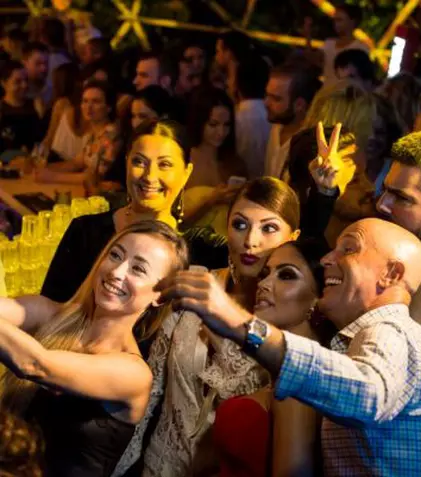 Galerie foto| Cum a fost la petrecerea de grilă a postului Kanal D