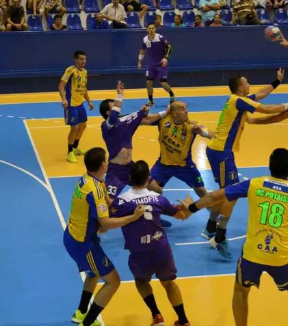 TVR transmite, în weekend, meciuri de handbal masculin şi feminin din Liga Naţională