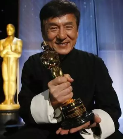 FOTO. Jackie Chan a primit un Oscar onorific