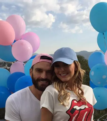 FOTO. Marjorie de Sousa şi Julian Gil au aflat sexul copilului pe care îl aşteaptă