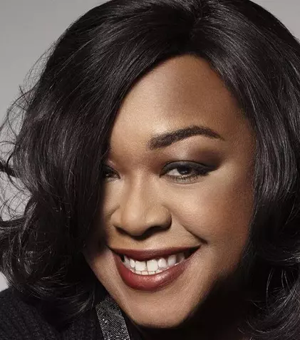 Ce trebuie să ştiţi despre Shonda Rhimes, mama serialelor „Anatomia lui Grey” şi „Scandal”