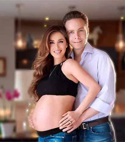 FOTO. Anahi a devenit mama unui băieţel. Ce nume a primit micuțul