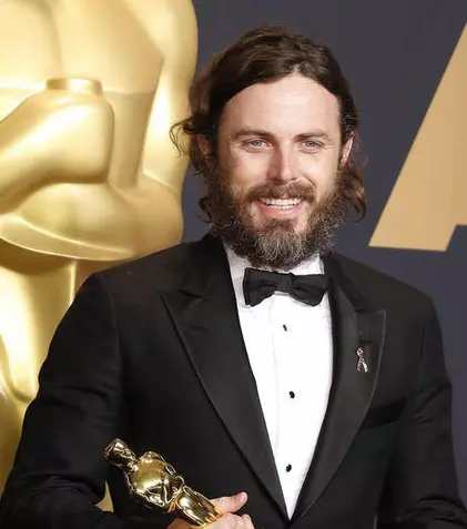 Oscar 2017: Casey Affleck („Manchester by the Sea”) a primit trofeul pentru un rol destinat lui Matt Damon