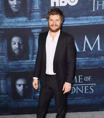 Democrație în Westeros?! Cea mai aiuritoare teorie despre „Urzeala tronurilor” vine de la Finn Jones