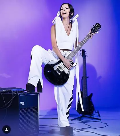 GGirls (INNA, Antonia, Lariss, Lori Ciobotaru) au lansat piesa “Milk and Honey”