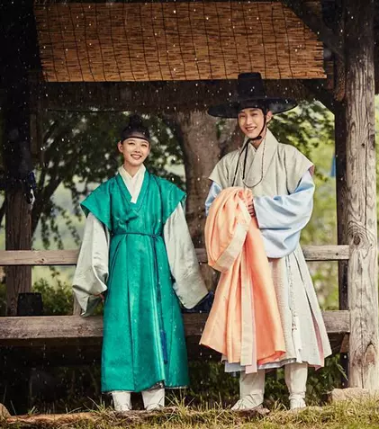 FOTO. Serialul sud-coreean „Dragoste sub clar de lună” vine la Naţional TV