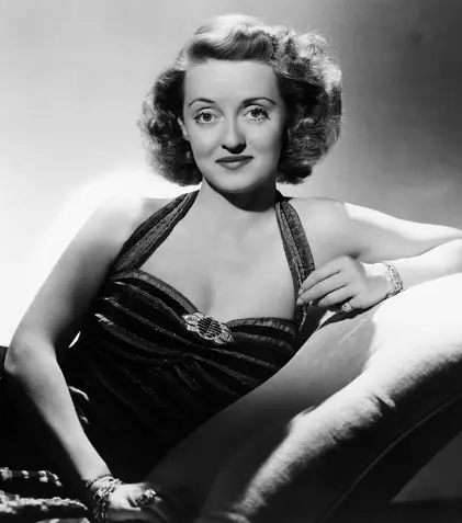 Prima Doamnă a filmului: 109 ani de la nașterea lui Bette Davis, prima actriță cu 10 nominalizări la Oscar