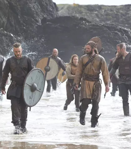 Un actor din „Vikingii” vine în premieră în România la East European Comic Con