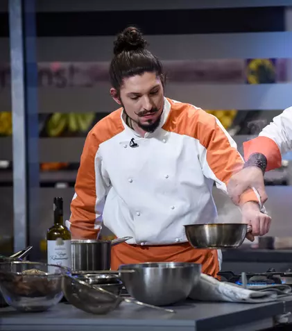 „Chefi la cuțite” se pregătește de ultimul battle din sezon. Diseară se aleg semifinaliștii