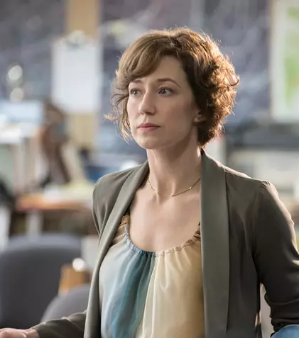 EXCLUSIV | Carrie Coon („The Leftovers”): „Cu cât trăiesc mai mult, familia mea, prietenii, ei sunt tot ce contează, restul sunt înflorituri”