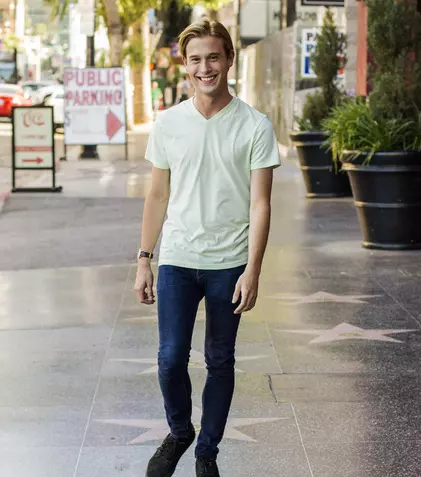 Seria „Hollywood Medium with Tyler Henry” revine la postul E! în luna iunie