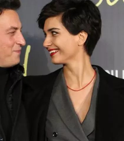 Actrița Tuba Büyüküstün a divorțat de soțul ei, Onur Saylak