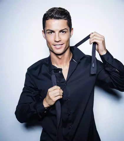 FOTO. Cristiano Ronaldo își prezintă gemenii