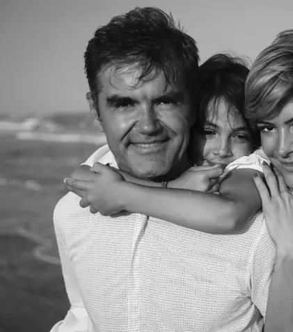 Roxana Ciuhulescu va deveni mamă din nou: „Finalul anului m-a surprins îndrăgostită lulea și „umpic” gravidă!”