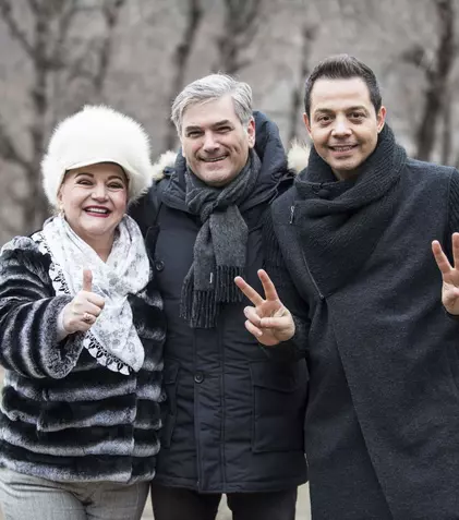 Maria Cârneci și Jean de la Craiova sunt în căutare de fete frumoase și talente, la „Ie, Românie”