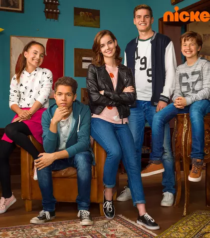 Premieră în România: Nickelodeon difusează serialul „Misterul familie Hunter”