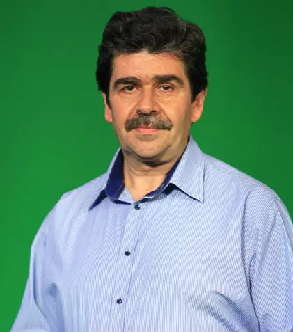 INTERVIU. Despre greșeli de limbă și despre cărți, cu Radu Paraschivescu