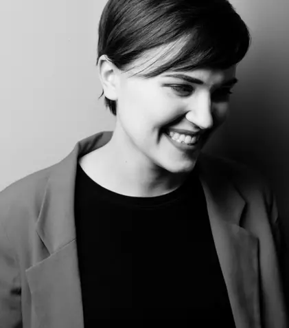 Veronica Roth, creatoarea seriei „Divergent”, vine la FILIT Iași