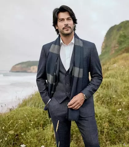 Burak Özçivit, protagonistul din „Dragoste infinită”, va fi tată