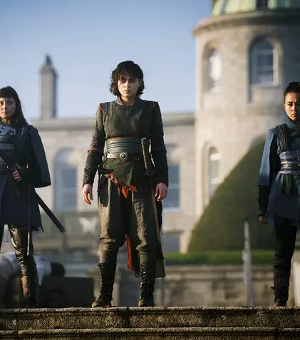 AMC va difuza din 25 martie ultimul sezon al serialului „Into the Badlans”