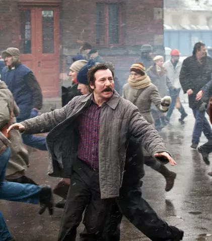 TVR 1 difuzează în această seară filmul „Walesa”, povestea electricianului care a câștigat Nobelul pentru Pace