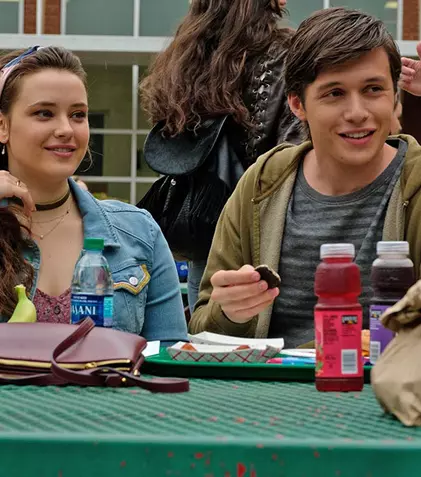 Lungmetrajul „Cu drag, Simon” va fi punctul de plecare pentru un nou serial