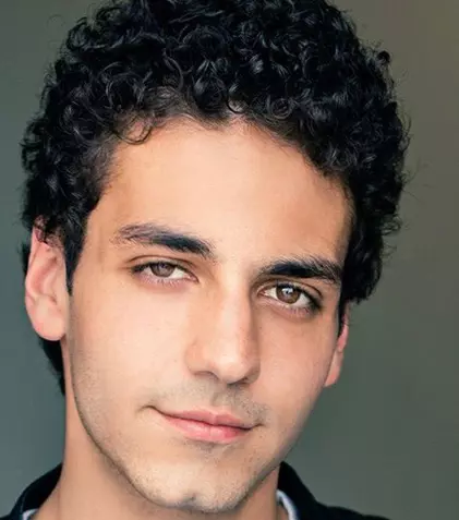 Ehren Kassam a ieşit din aria de confort pentru rolul din „Medicul legist”