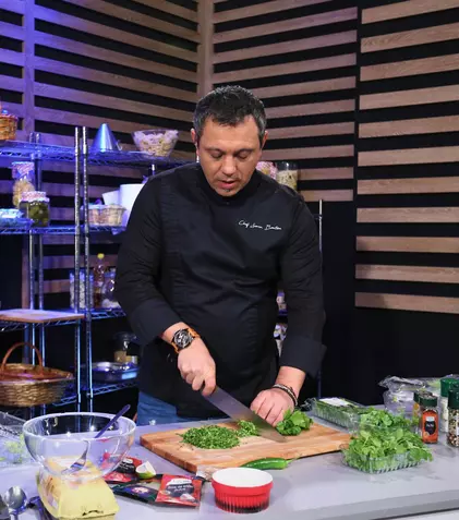 Astăzi, Bontea, Dumitrescu și Scărlătescu se luptă pentru singurul avantaj din noul sezon „Chefi la cuțite”