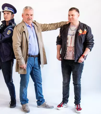 Actorul Teodor Corban, în rolul primarului din „Mangalița”. Cine sunt ceilalți actori care joacă în noul serial de comedie de la Antena 1