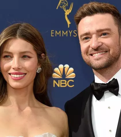FOTO. Justin Timberlake a înșelat-o pe Jessica Biel? Artistul a fost surprins cu o altă femeie!