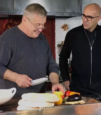 „Politică și delicatețuri”. Ediție de colecție la 30 de ani de la Revoluție