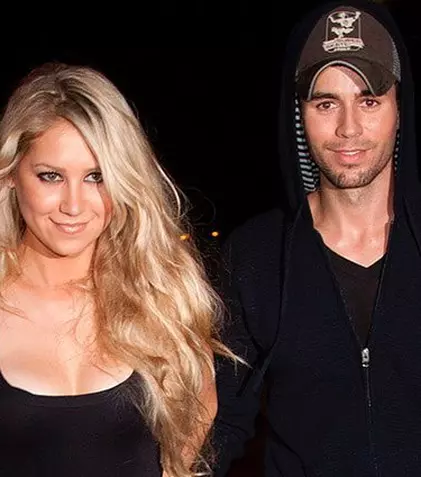 FOTO. Enrique Iglesias și Anna Kournikova așteaptă al treilea copil