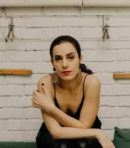 INTERVIU. Irina Sârbu: „Îmi testez limitele de virtuozitate și mă scald într-o muzică minunată, pe care o iubesc”