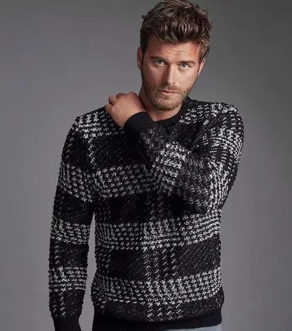 Kıvanç Tatlıtuğ a fost externat din spital. Ce face acum actorul turc