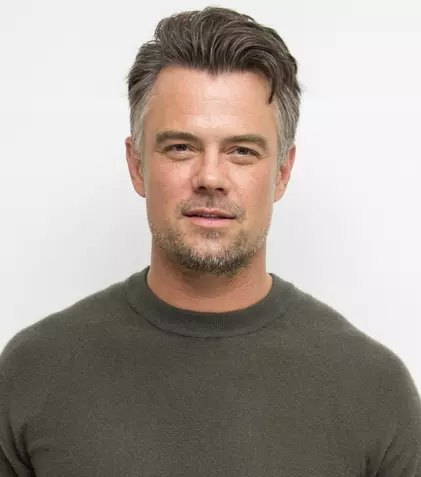 Actorul Josh Duhamel a petrecut primele 3 săptămâni de izolare în pădure